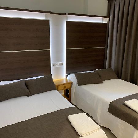 Hotel Ric ซาบาเดย์ ภายนอก รูปภาพ