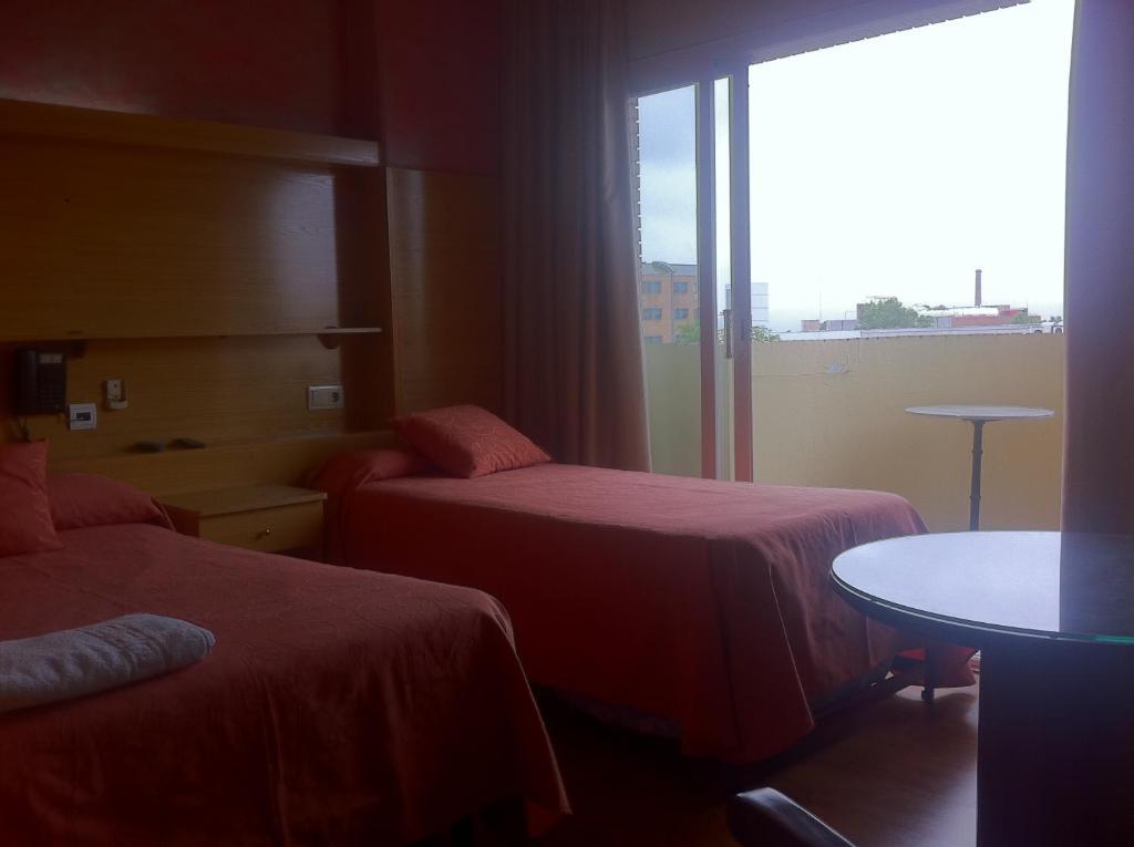 Hotel Ric ซาบาเดย์ ห้อง รูปภาพ