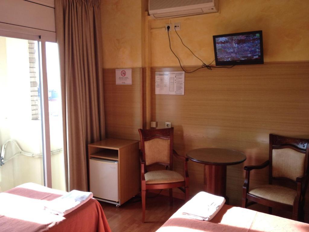 Hotel Ric ซาบาเดย์ ห้อง รูปภาพ