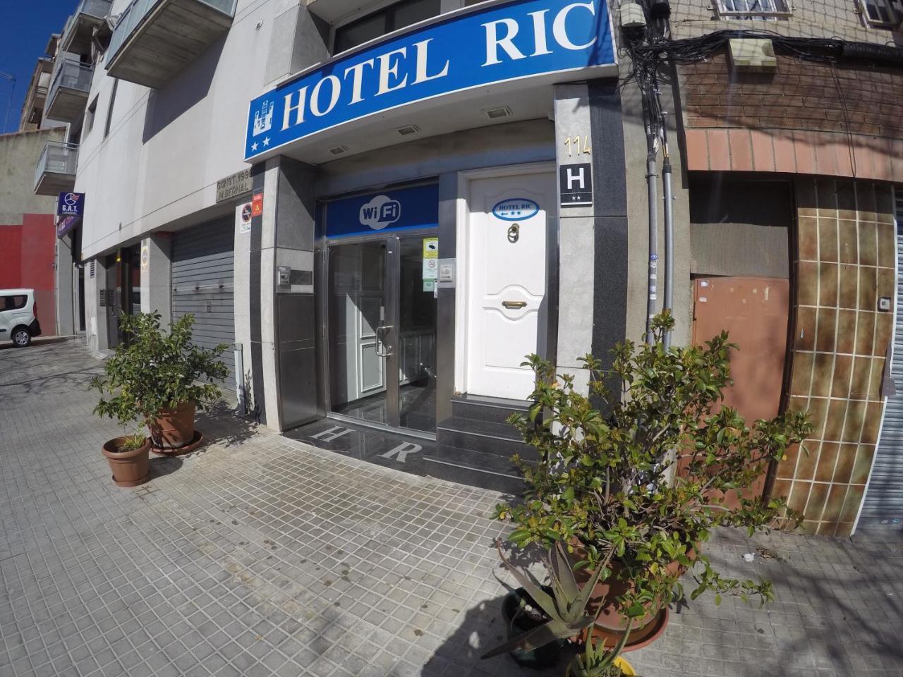 Hotel Ric ซาบาเดย์ ภายนอก รูปภาพ